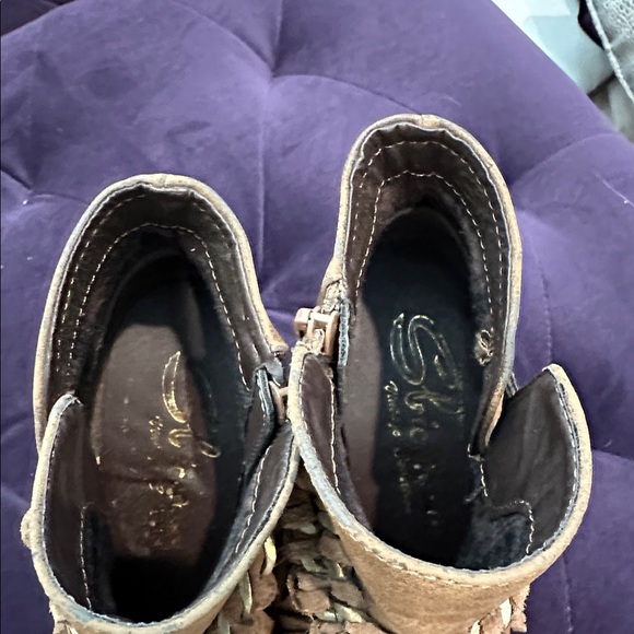 Sbicca Brown Fringe Wedge Ankle Boots - Picture 7 of 9